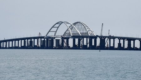 Интенсивность движения по Крымскому мосту в июле выросла почти на 45%