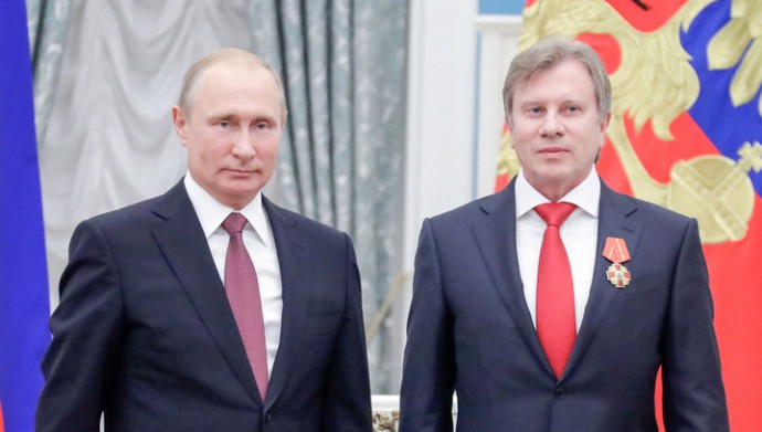 Путин вручил гендиректору "Аэрофлота" орден Александра Невского