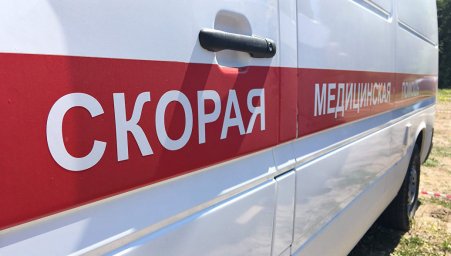 В Крыму госпитализировали пострадавших при столкновении пяти машин и мотоцикла