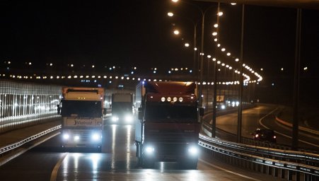 Число проехавших по Крымскому мосту машин приблизилось к трем миллионам